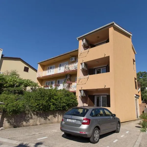 Apartment Anton, hotel v Cresi