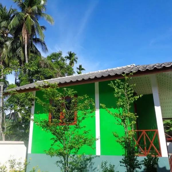 Sarm Mork Guest House, hotel v destinaci Mae Hong Son