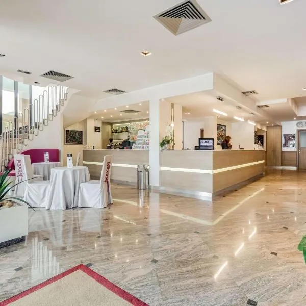 Best Western Hotel Rocca، فندق في كاسينو