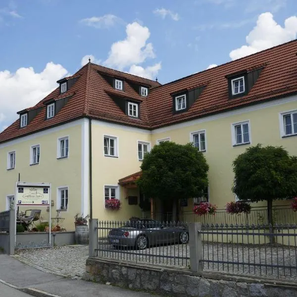 Landhaus Krone, hotel v destinaci Hunderdorf