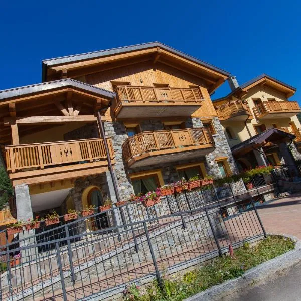 Residence Hotel Raggio Di Luce – hotel w mieście Ponte di Legno