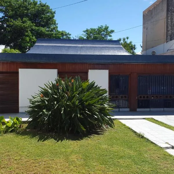 La Maison, hotel in Villa Cubas