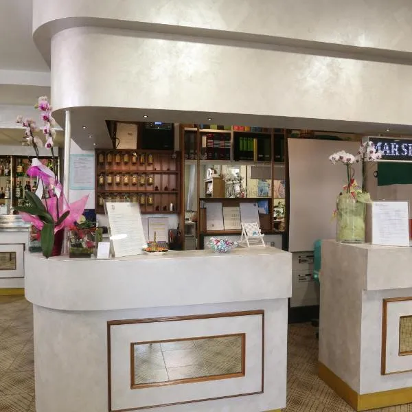 馬賽里酒店,里米尼的飯店