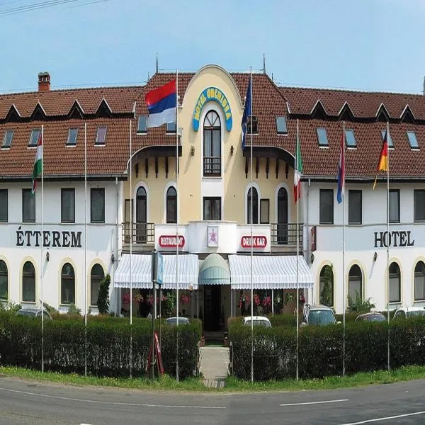 Hotel Orchidea, hotel in Mindszent