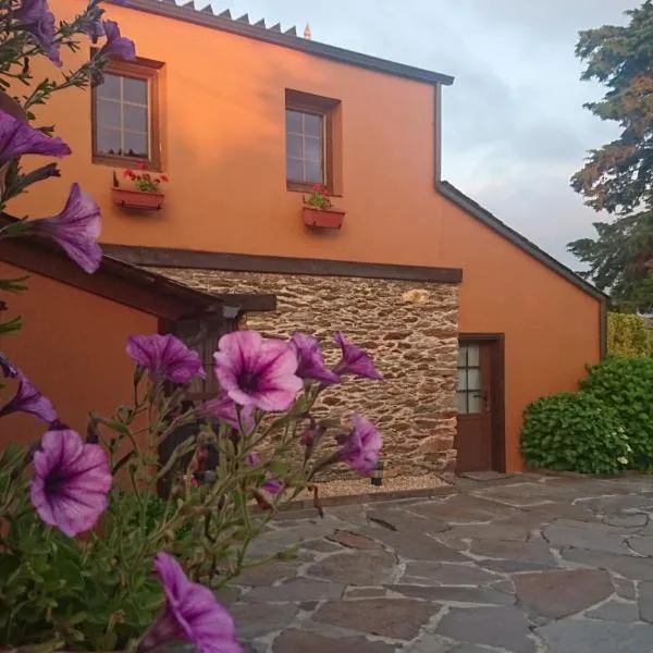 Casa Dos Nenos, hotell i Baamonde