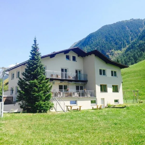 Apart Tyrol, hotelli kohteessa Umhausen