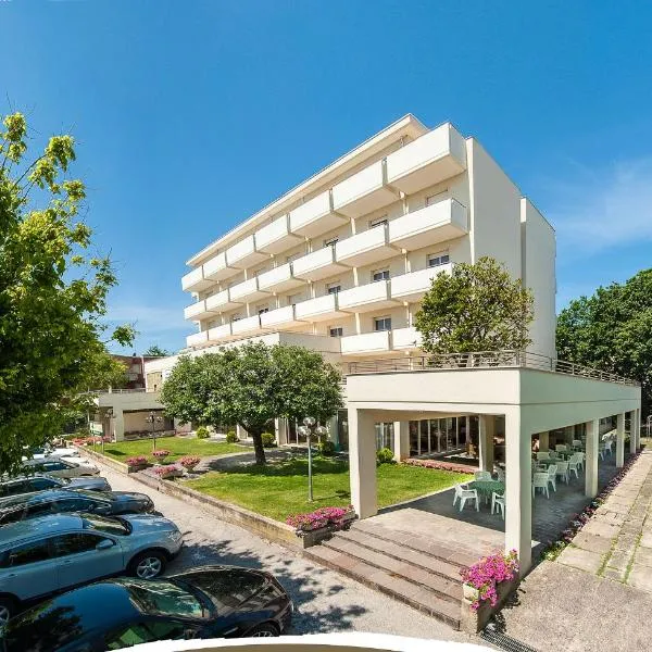 Hotel Le Querce, hotel in Senigallia