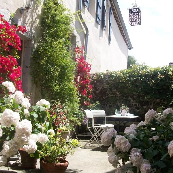 Chambres d'Hôtes Aroha, hotel u gradu Sorde-lʼAbbaye