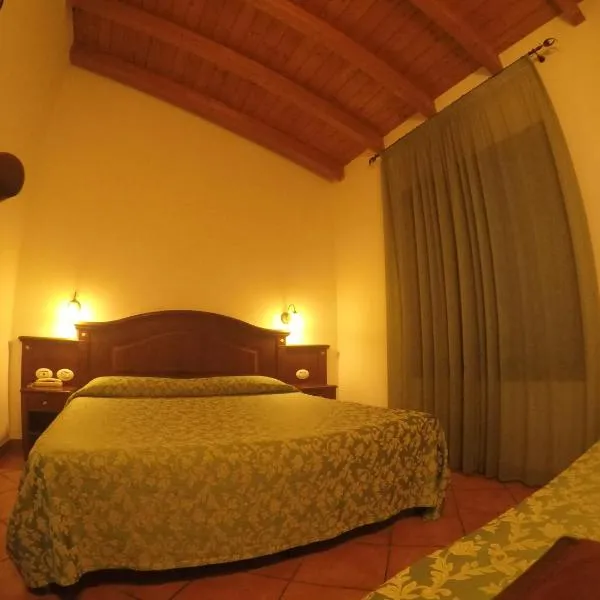 Hotel Barabba, hôtel à Quattro Castella