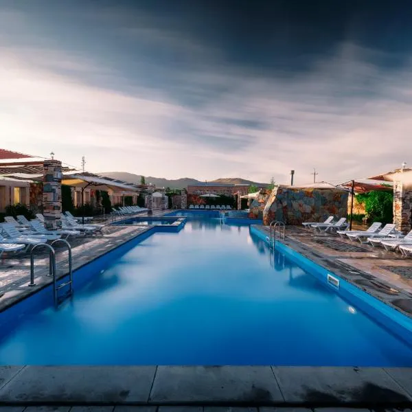 Maria Resort, hotel v destinaci Sevan