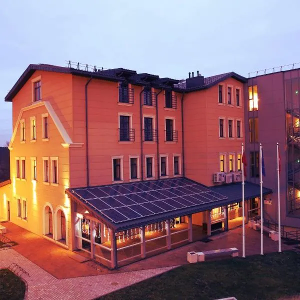 Rezidencija "Prieplauka", hotel in Kalnėnai