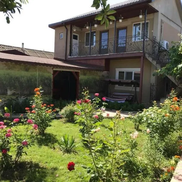 Casa Lenuta, отель в городе Мила-Доуэзечи-ши-Трей