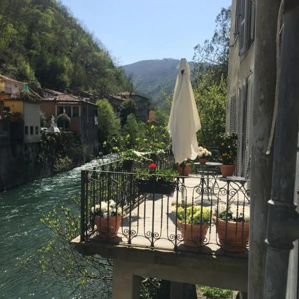 Casa Ella, ξενοδοχείο σε Bagni di Lucca
