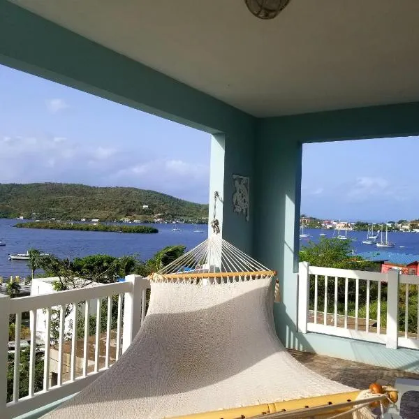Island Charm Culebra Studios & Suites - Amazing Water views from all 3 apartments located in Culebra Puerto Rico!, hotel u gradu 'Culebra'