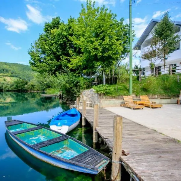 Apartments River 1, hotel in Ostrožac