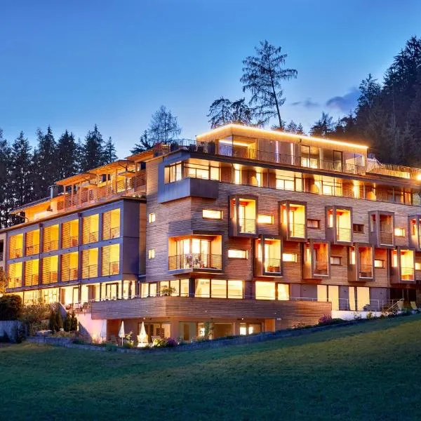 Naturhotel Die Waldruhe, hotel in Chienes