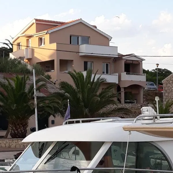 Apartmani Goga - Molat 6, hotell i Molat