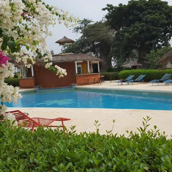 Baobab Soleil, hotel in Guéréo