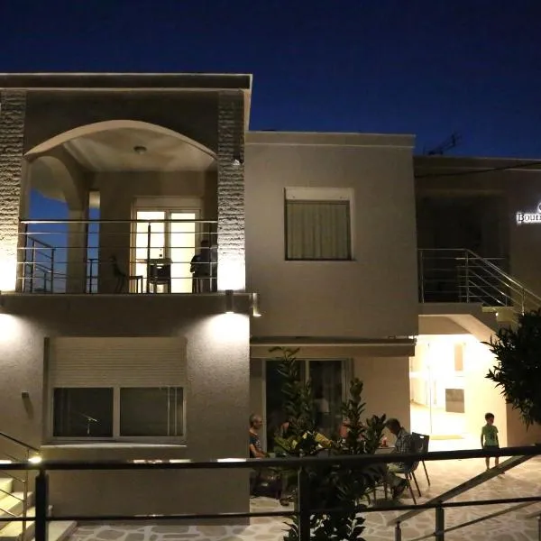 Coral Boutique Apartments, hotel u gradu 'Ofrínion'