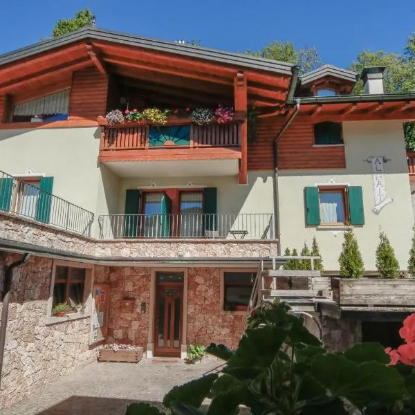 Appartamenti Carano Al Bait, hotel ad Andalo