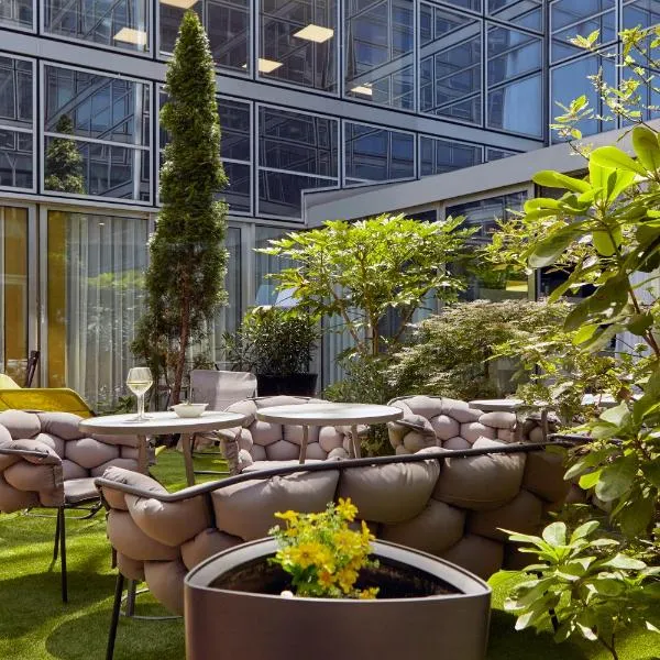 Mercure Paris la Défense Grande Arche – hotel w mieście Nanterre