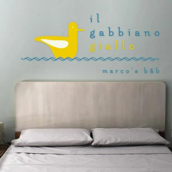 il gabbiano giallo, Hotel in Fano