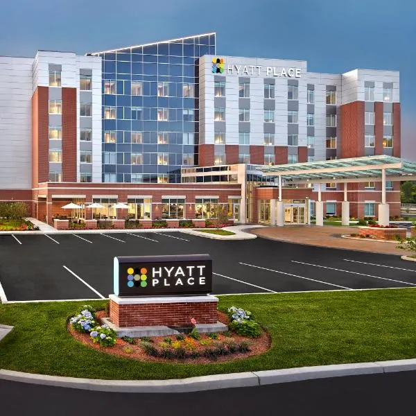 Hyatt Place Warwick/Providence Airport, hotel en Warwick