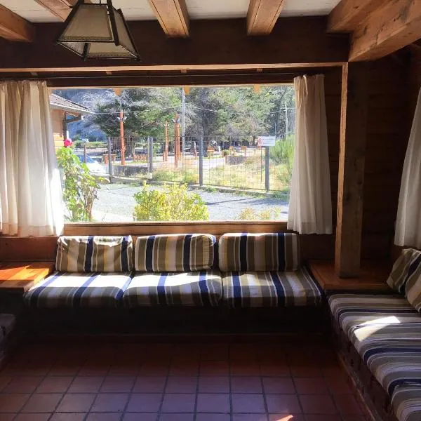 Cabaña frente al lago de 3 dormitorios y 2 baños, ξενοδοχείο σε San Martín de los Andes