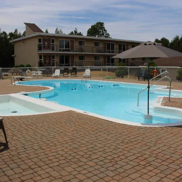 Sauble Beach Lodge, hotel en Red Bay