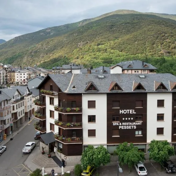 Hotel Restaurant Pessets & SPA, hotel in Rialp