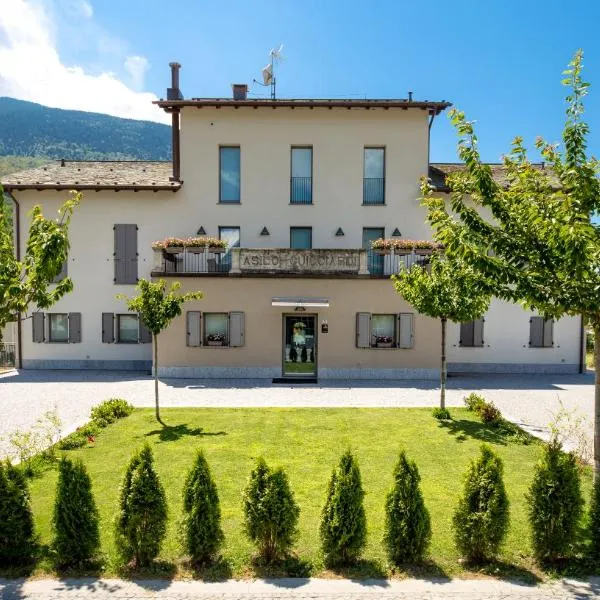 Ostello Guicciardi, hotel v destinaci Piateda