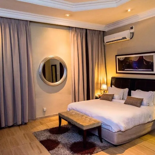 Clear Essence California Spa & Wellness Resort, hotel v destinaci Lagos