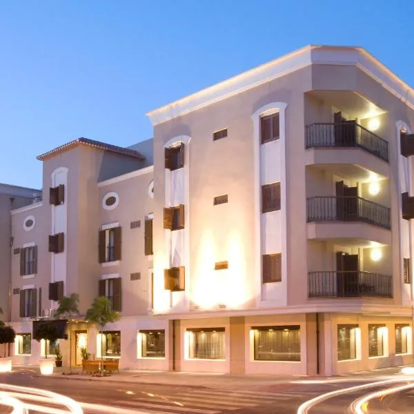 Hotel MR Costa Blanca, hotel in Denia