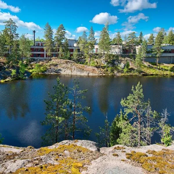 Hotel Korpilampi, hotel di Espoo