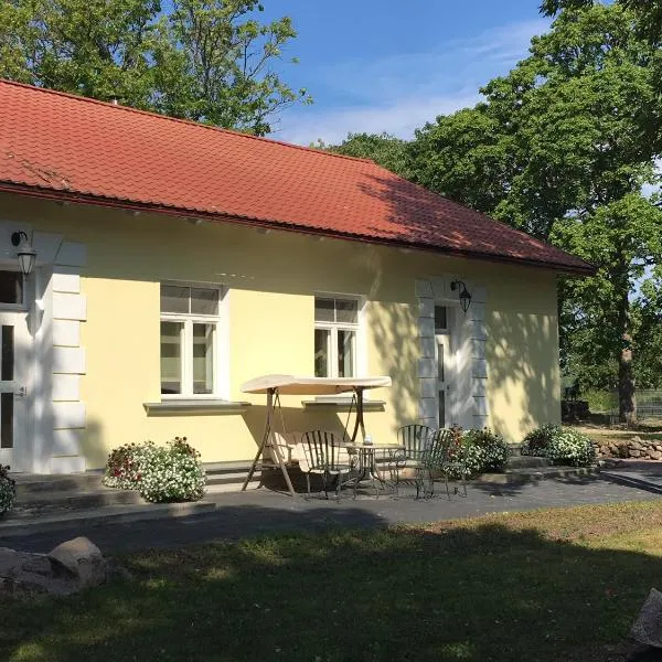 Paslepa Mõis, hotel di Paslepa