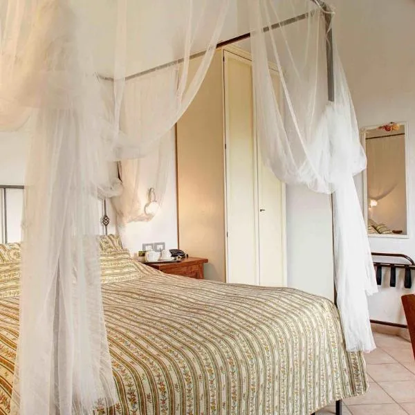 Locanda Del Borgo, hotell sihtkohas Tavarone