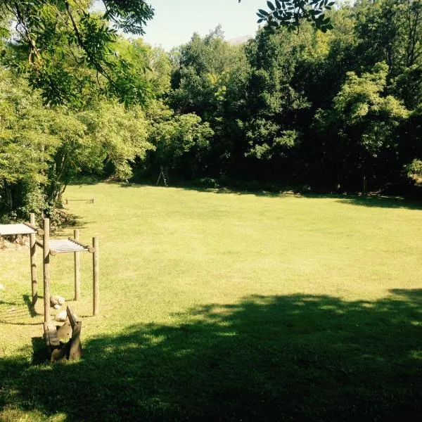 Camping Le Castella, hotell sihtkohas Luzenac