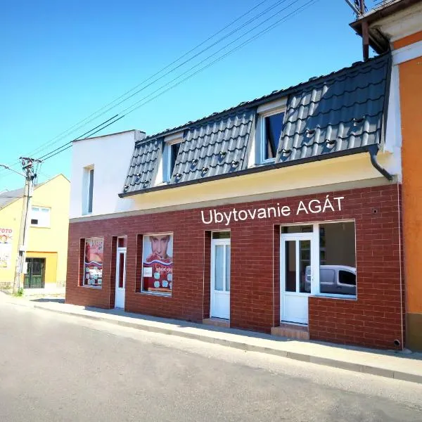 Agát, hotel v destinaci Kráľovský Chlmec