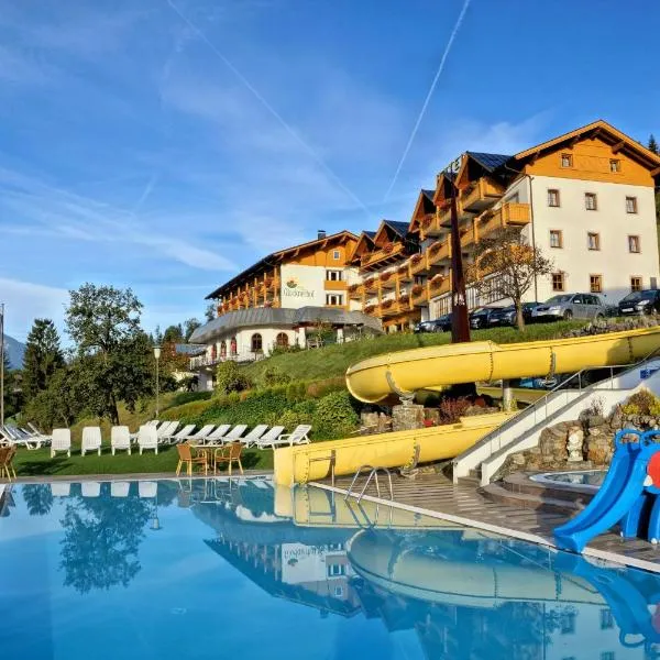 Hotel Glocknerhof, hotel di Berg im Drautal