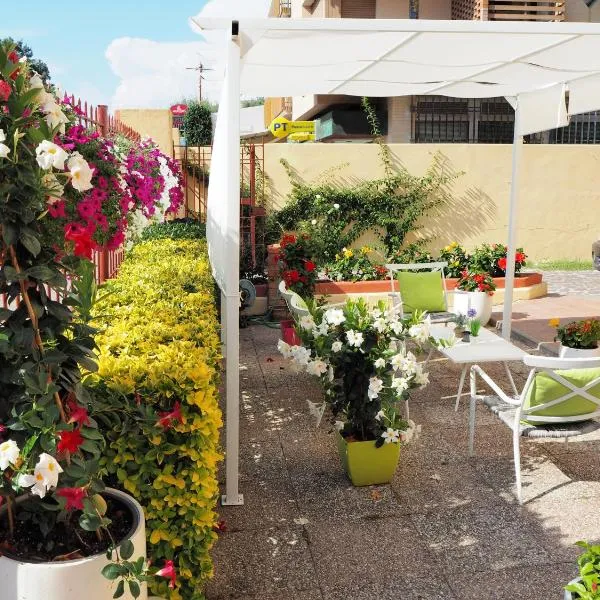Residence Hotel Vittoria, hotel v destinaci Tirrenia