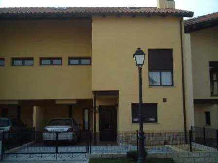 Chalet "El Bosque" 5 habitaciones, hotel v destinaci Nueva de Llanes
