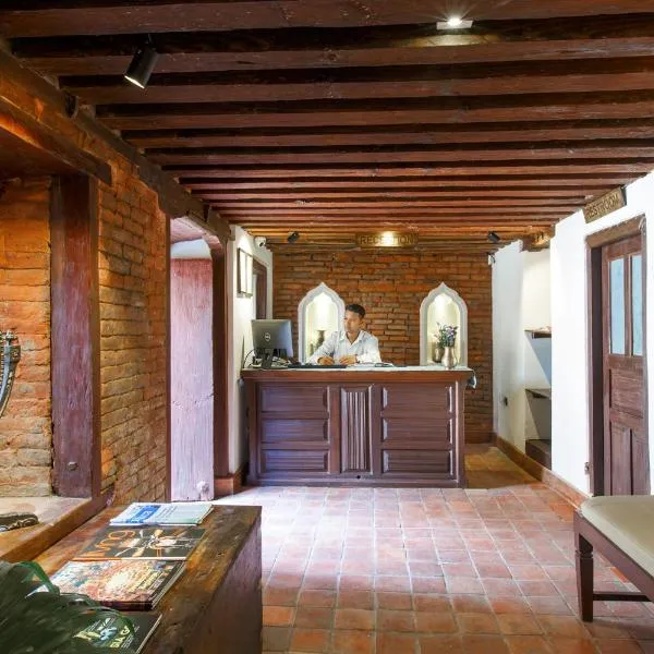 Hotel Patan House, hotel in Pātan