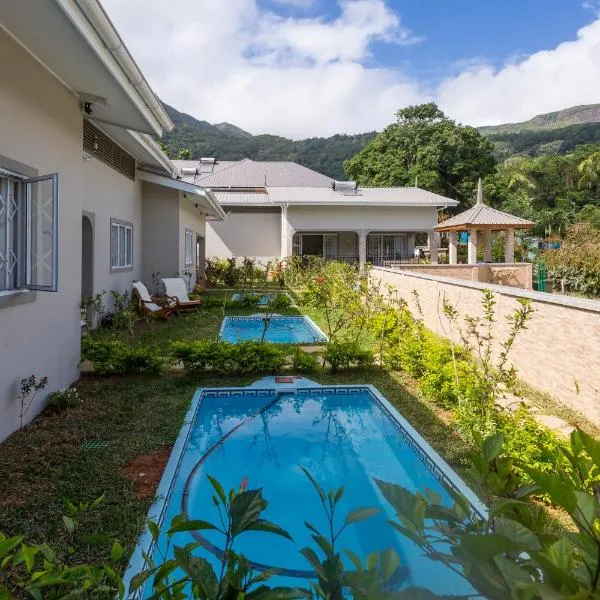 Beau Vallon Villa Chalets, hotel v destinaci Beau Vallon