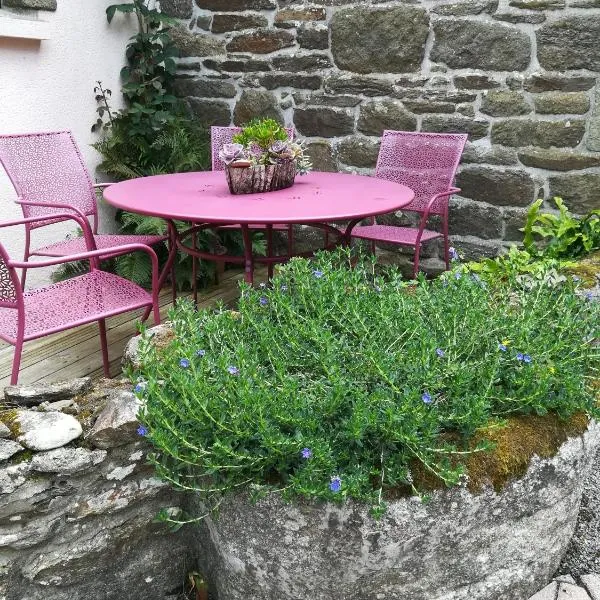 Chez Herveline Le Fer - Chambres et table d'hôtes, khách sạn ở Plouigneau