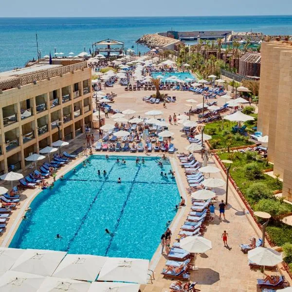 Coral Beach Hotel And Resort Beirut, hotel i Khaldah