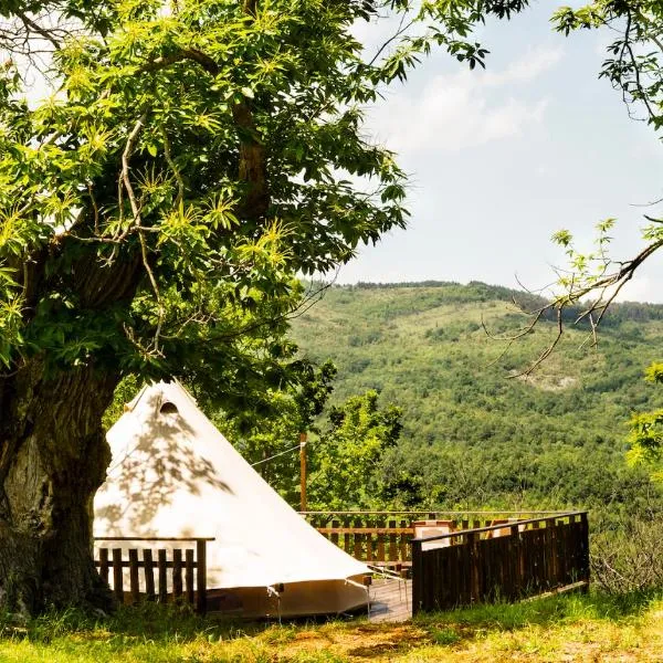 Tenda Glamping vista sulla Valle - Podere di Maggio, hótel í Santa Fiora