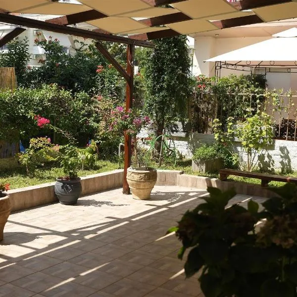 Villa Fallias, hotel v destinaci Olympiakí Aktí