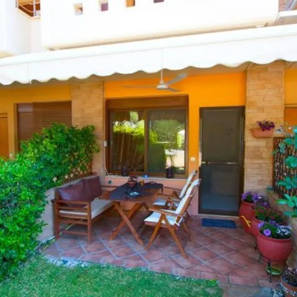 Sundy's house at Yerakini beach, Halkidiki, ξενοδοχείο στη Γερακινή