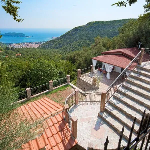 Holiday Home La Musica, hotel in Budva