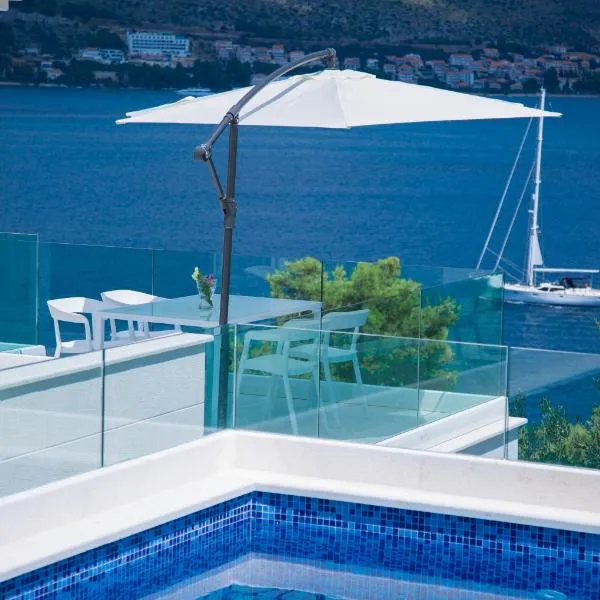 Casa Blanca White House, Hotel in Okrug Donji